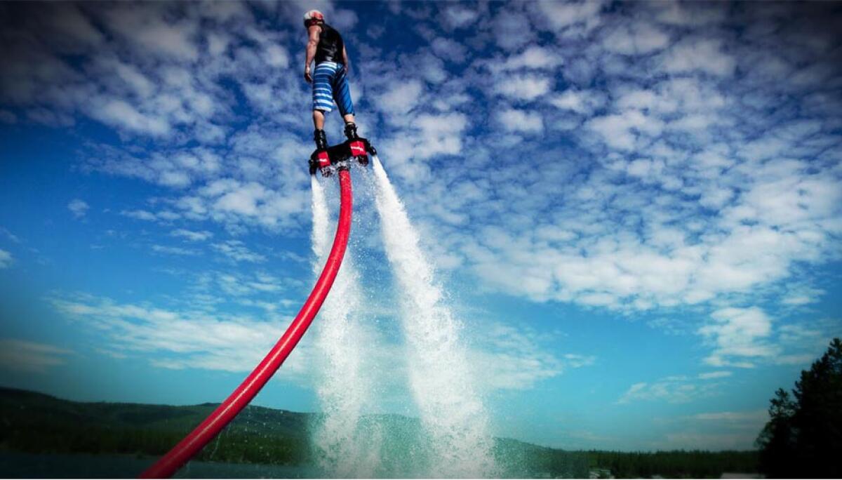 Flyboard, il jet pack ad acqua - gorgeflyboard.com