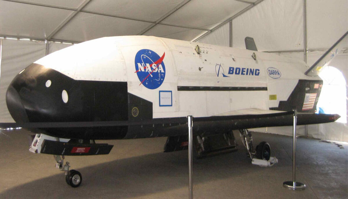 La misteriosa navicella X-37B del Pentagono rientra sulla Terra - universetoday.com