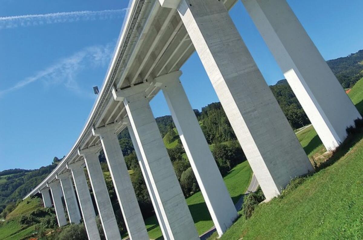 Finding the Money for Infrastructures! - www.diasen.com