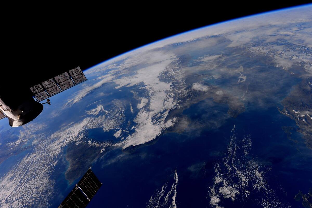 Scoperta l'origine dell'acqua sulla Terra - Foto realizzata da Samantha Cristoforetti sulla ISS.
