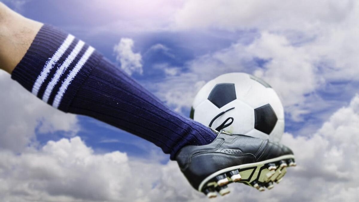 Quando calciare un pallone è questione di fisica: il goal di Roberto Carlos - PH: wallpapers-hd-wide.com