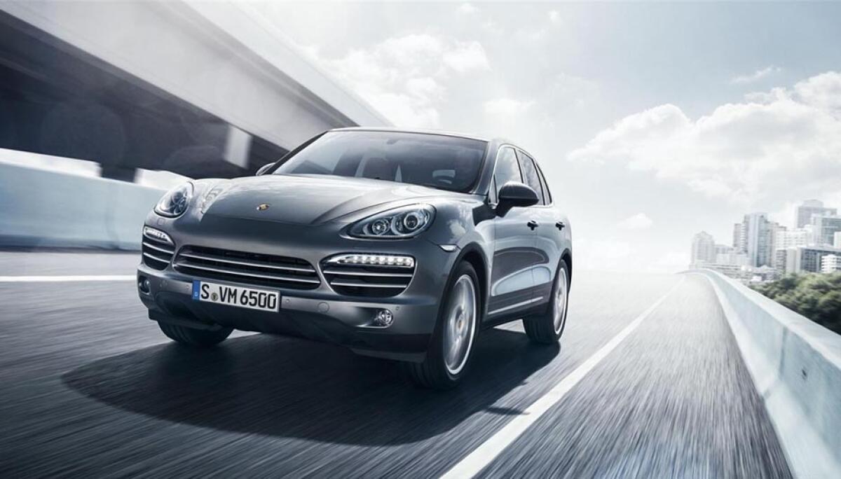 Elegante, raffinata ed esclusiva: Porsche Cayenne Platinum Edition - carsbase.com