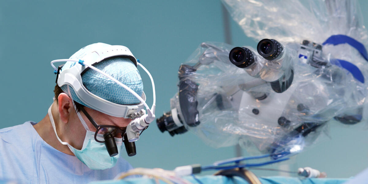 EDEN 2020: un nuovo robot chirurgico per interventi al cervello ispirato alla natura - Neurosurgery, brain operation - PH: godfreydaily.com
