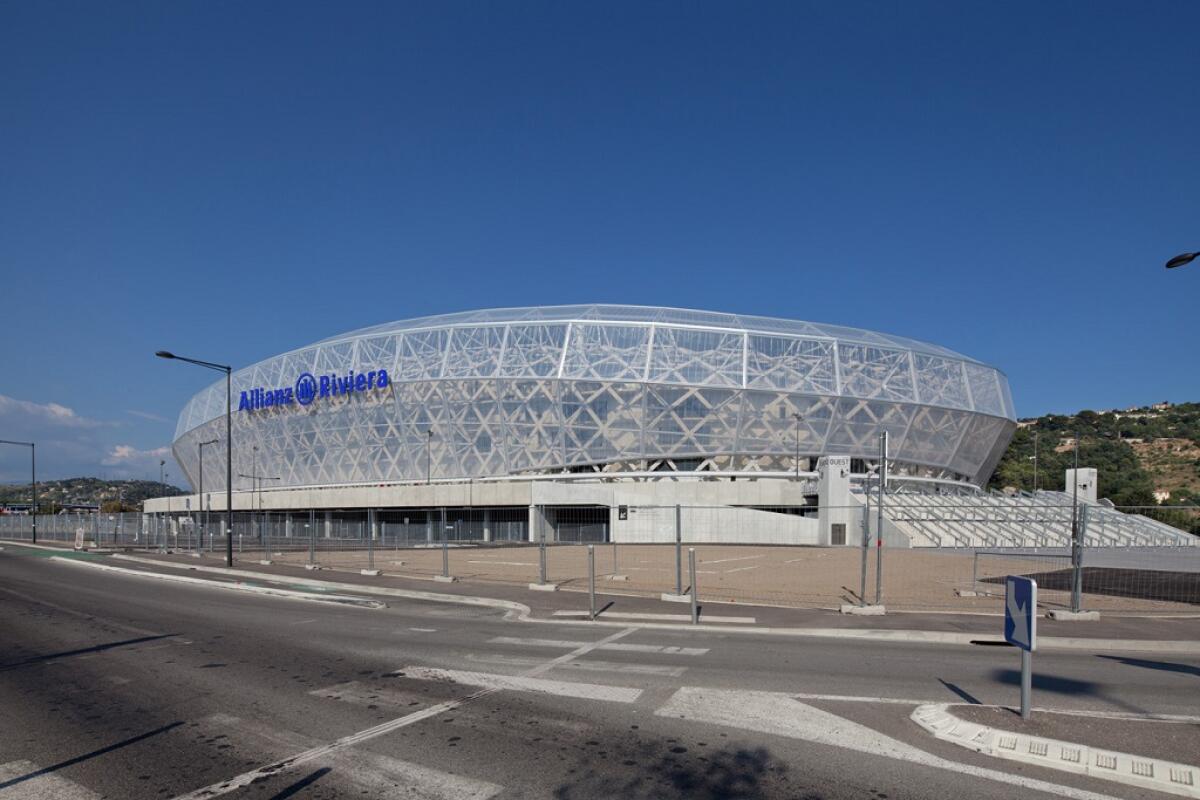 L’Allianz Riviera, lo stadio autosufficiente di Nizza - 