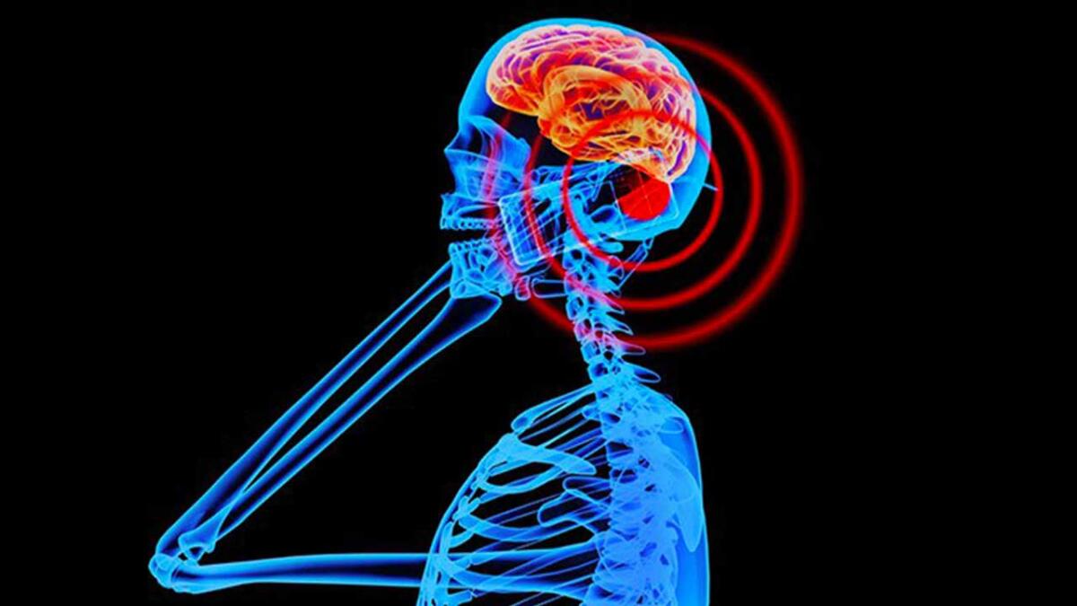 Valore SAR dei cellulari: a cosa serve? - in questa immagine sono illustrate le onde elettromagnetiche emesse da un dispositivo mobile