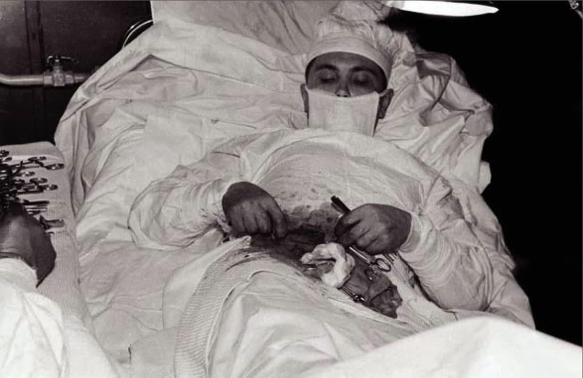 Lo straordinario caso di Leonid Ivanovič Rogozov - Leonid Ivanovič Rogozov, Close-up Engineering, credits: dailyrounds.org
