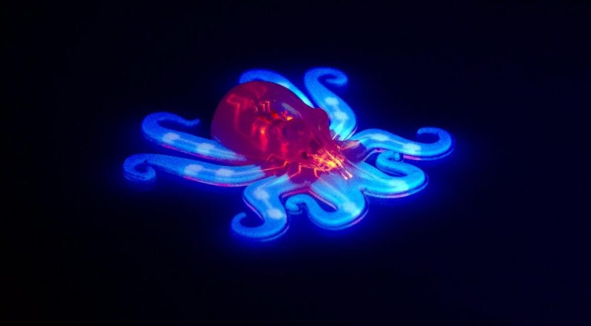 Robot soffici: nuova frontiera per medicina e soccorsi - L'era dei robot soffici è arrivata. Octobot è un robot fatto interamente in gel siliconico. Credits: prepriemysel.sk