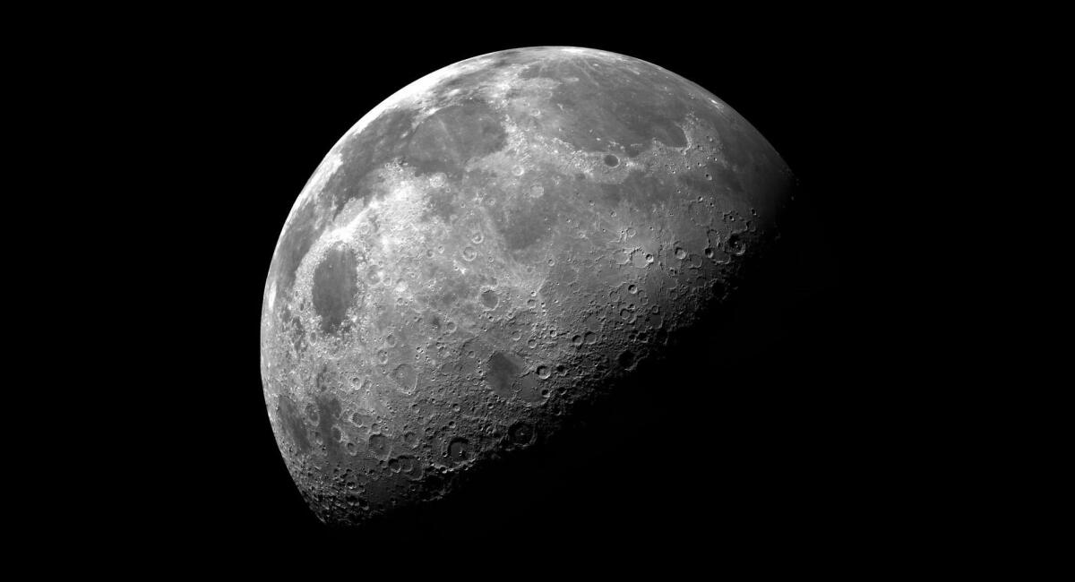 La Luna è figlia della Terra - Moon, credits: wallpapercave.com