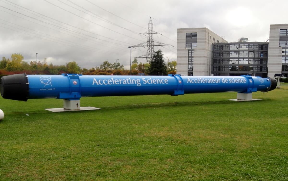 Tuffo nell'LHC, l'Acceleratore di Particelle più Grande del Mondo - Foto di Francesco S. Bratta