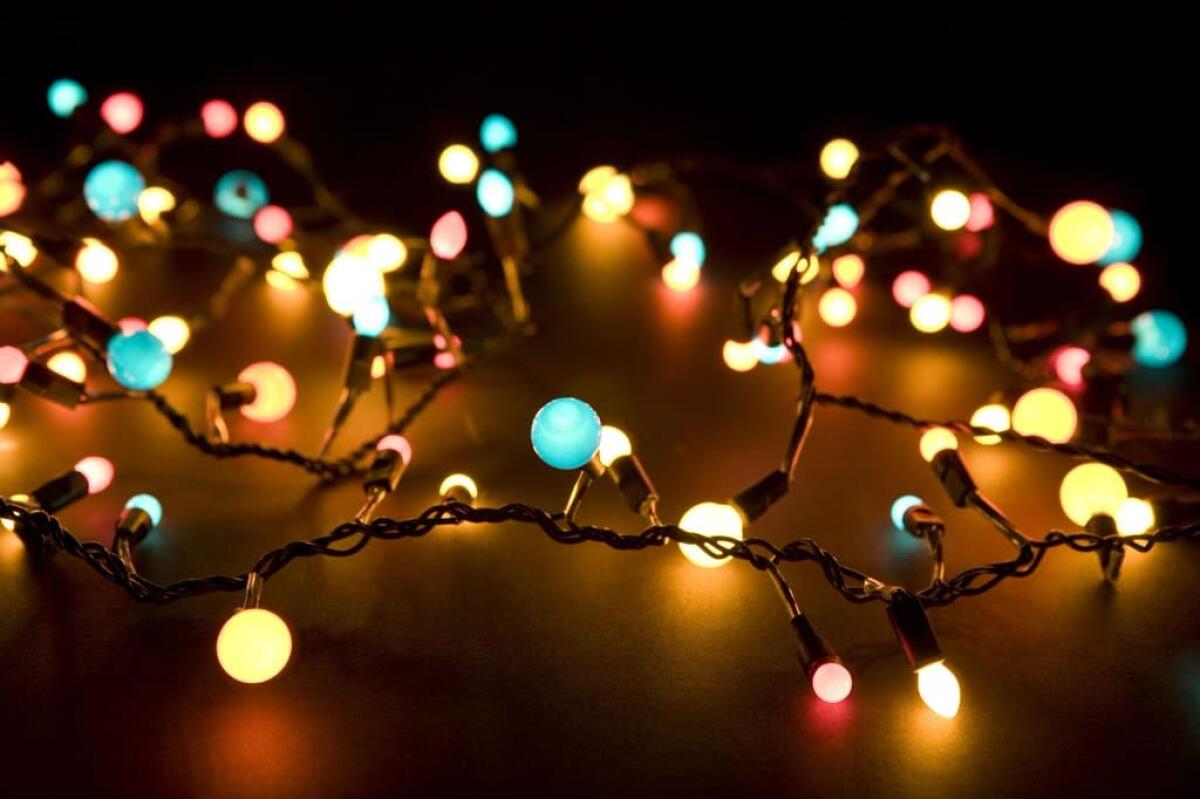 Le regole della "treegonometria" per allestire un albero di Natale perfetto - 