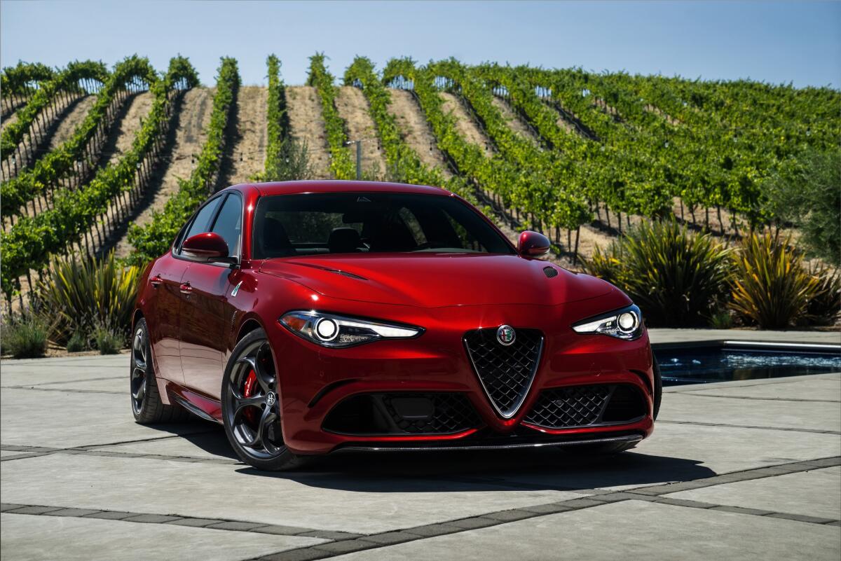 Alfa Romeo Giulia Quadrifoglio: "Bellezza Necessaria" - autoevolution.com