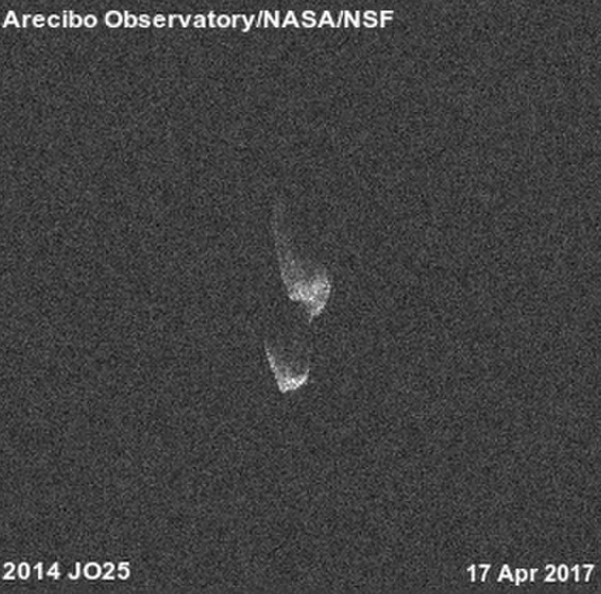 L'asteroide 2014JO25 immortalato dal radiotelescopio dell'Arecibo Observatory. Credits: NASA/NSF