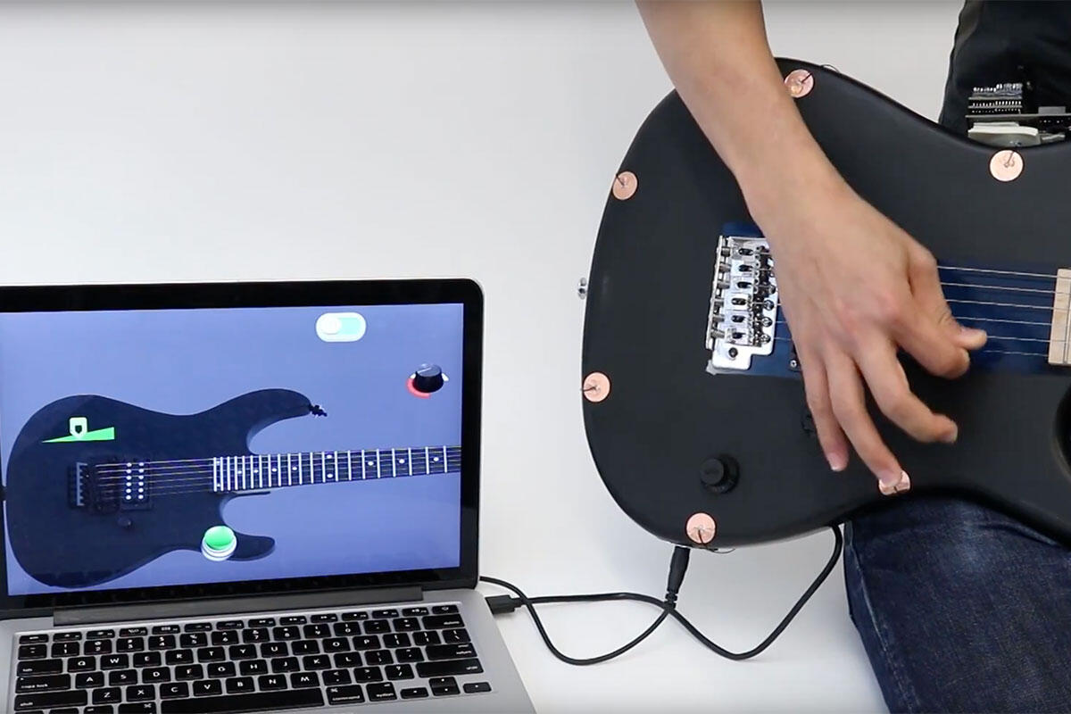 Trasforma gli oggetti in schermi touch con Electrick! - Electrick trasforma gli oggetti in touch screen tramite la pittura a carbone. Credits: newscientist.com