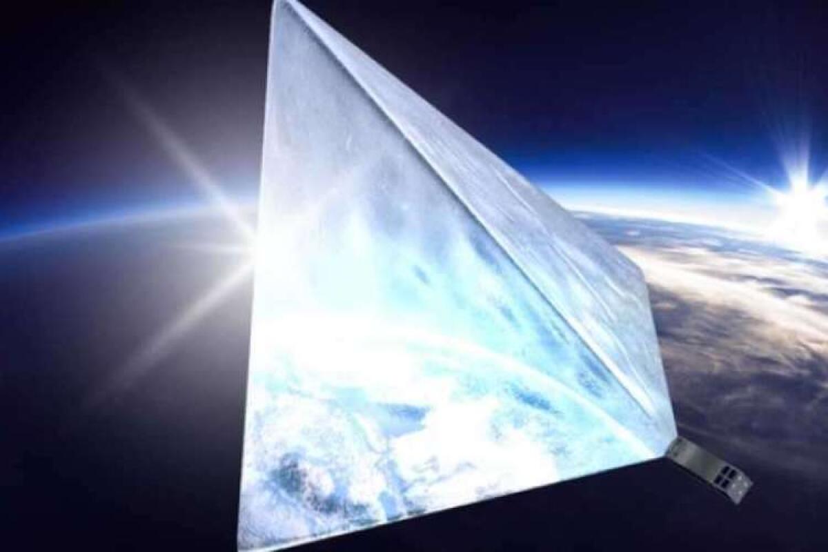 Una nuova stella brilla nel cielo... Una stella artificiale! - Credits: reccom.com
