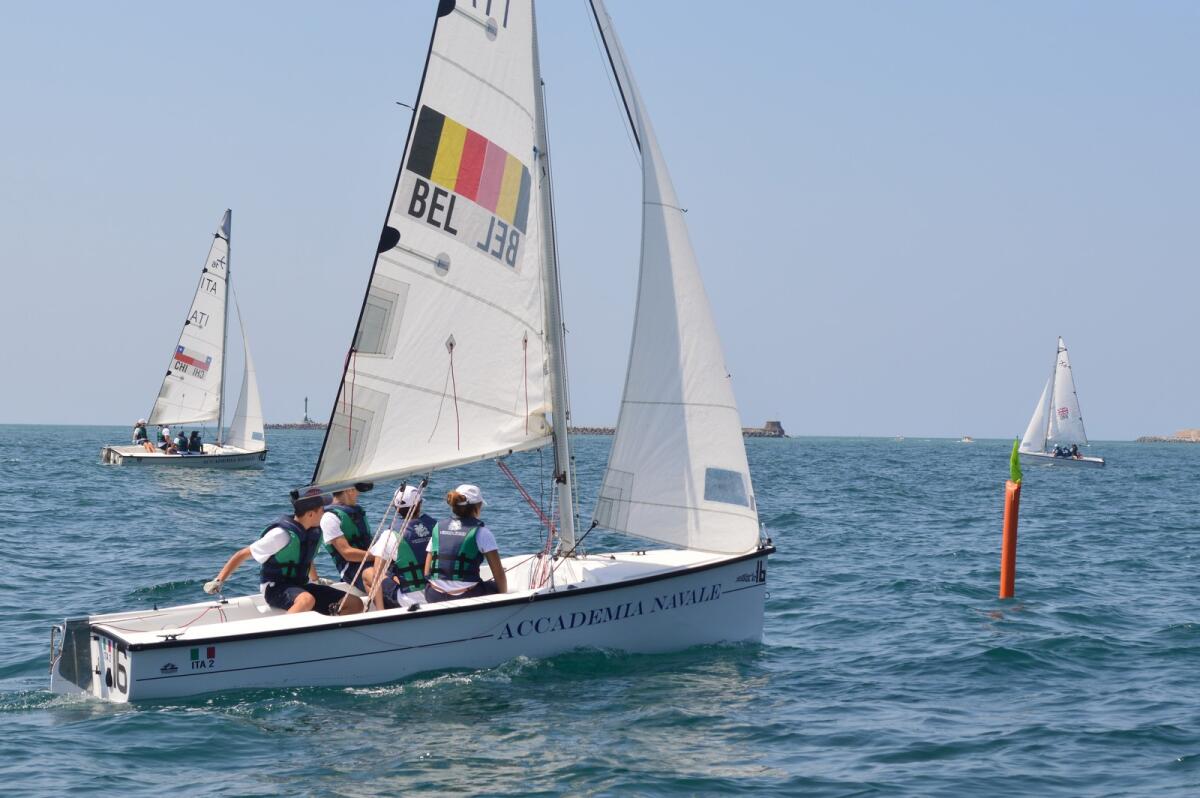 Marina Militare: Corsi di vela estivi per giovani - Marina MIlitare
