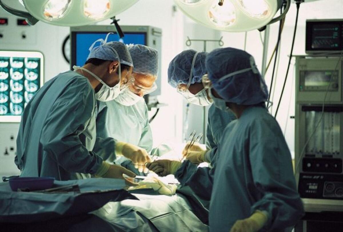 Maria Cecilia Hospital: un uomo di 35 anni “ibernato” per salvargli la vita - Equipe medica in sala operatoria
http://www.meteoweb.eu