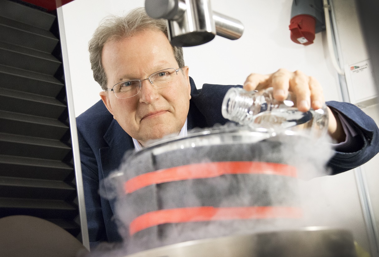 Il professor Anders Nilsson dell'Università di Stoccolma. Credits: desy.de