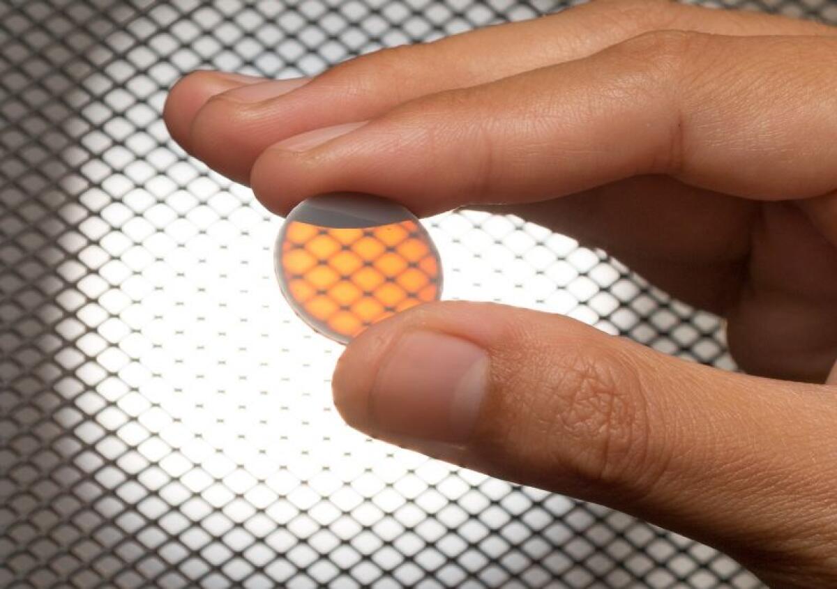 Bioceramica: nuova finestra di accesso al cervello per gli ultrasuoni - materiale impiantabile 
http://blogs.discovermagazine.com