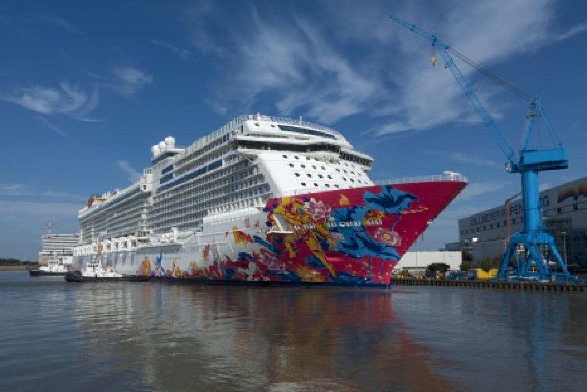 Meyer Werft vara World Dream - ph.cruzeirosmaritimosemdestaque.blogspot.com