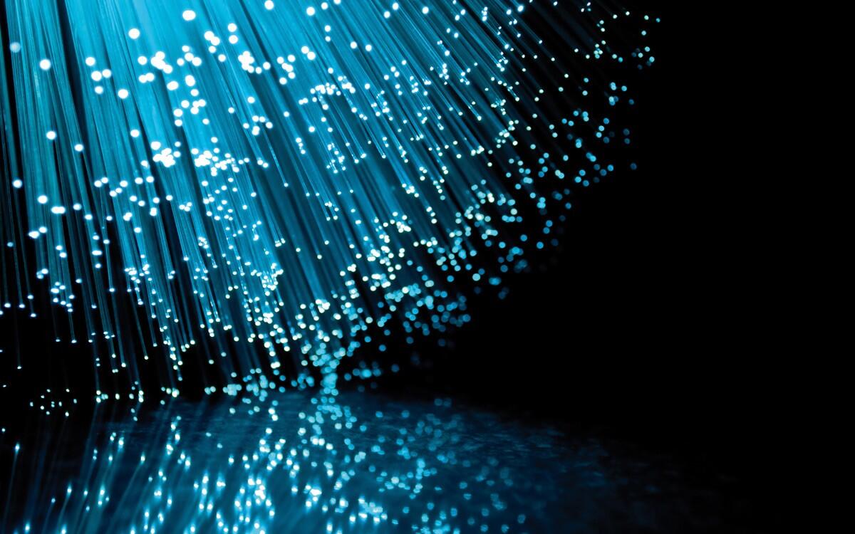 Fibra ottica nella distribuzione di energia elettrica - sistecsrl.com