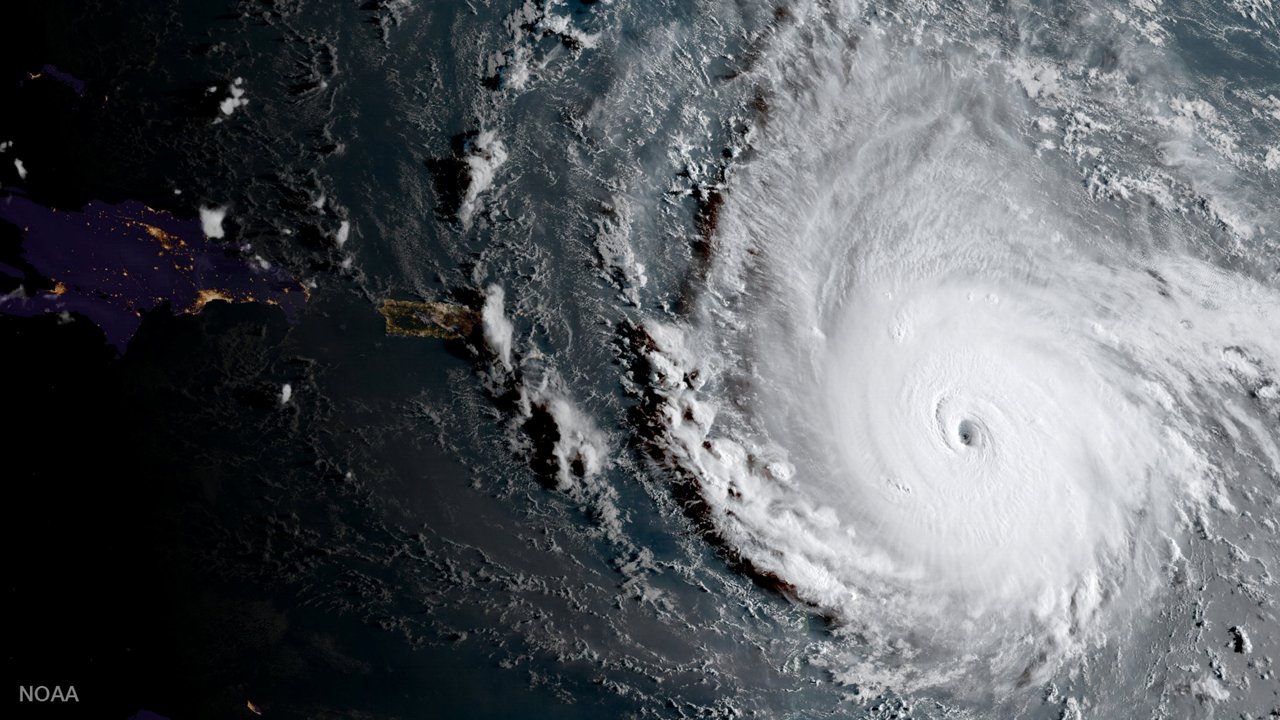 Uragano Irma durante il suo passaggio sopra le Antille, settembre 2017. Credits: NOAA