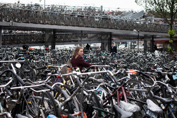 Una normale strada di Amsterdam. Fonte: The New York Times