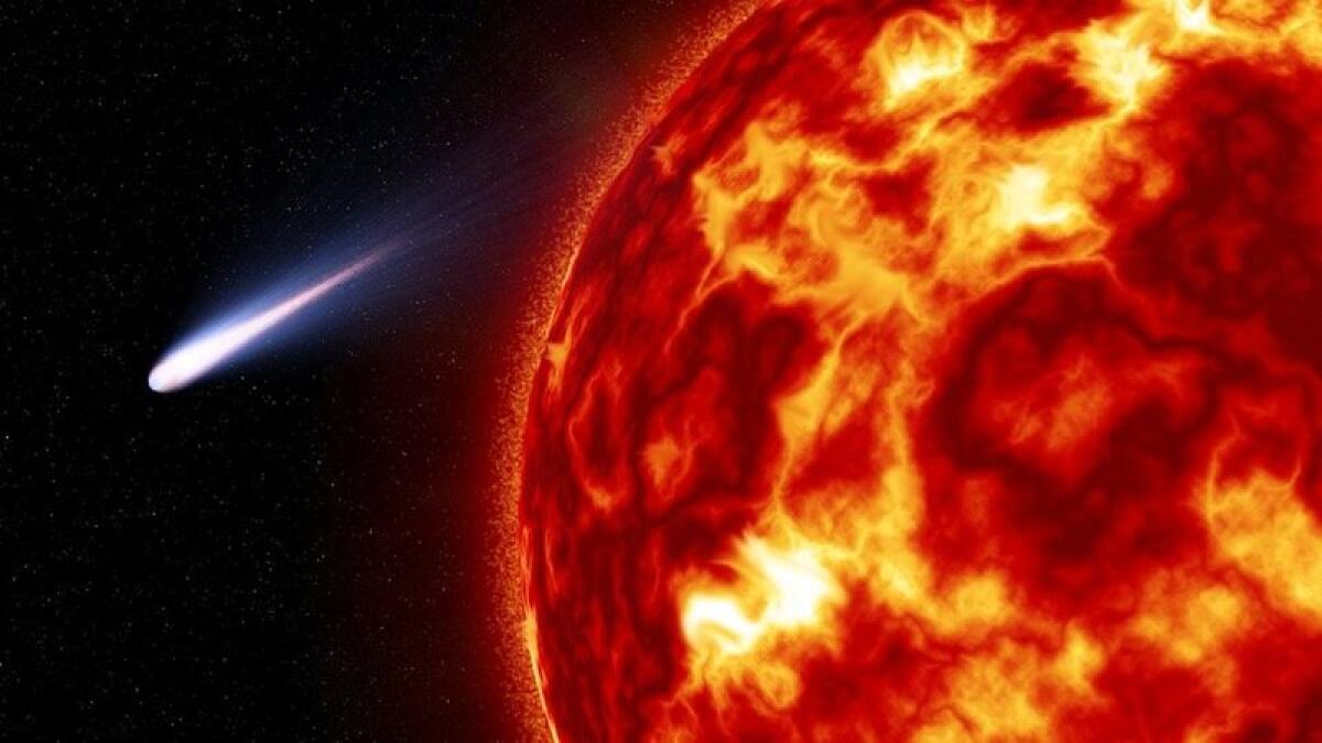 Avvistato il primo corpo celeste interstellare - Rappresentazione artistica del passaggio di A/2017 U1 vicino al Sole. Credits: www.clicklancashire.com