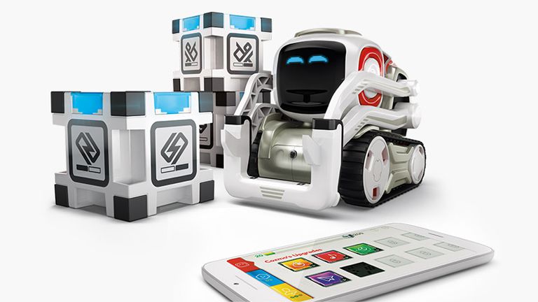 Cozmo è programmabile grazie al Software Developed Kit. Credits: www.fixitireland.ie