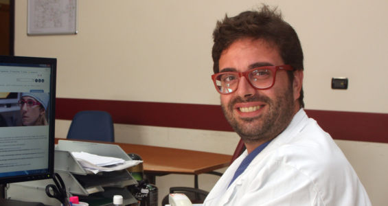 Antonio Granata che ha eseguito l'intervento tramite endoscopiahttp://www.insanitas.it