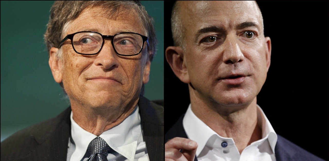 Bill Gates e Jeff Bezos, i paperoni del mondo.img.gqitalia.it
