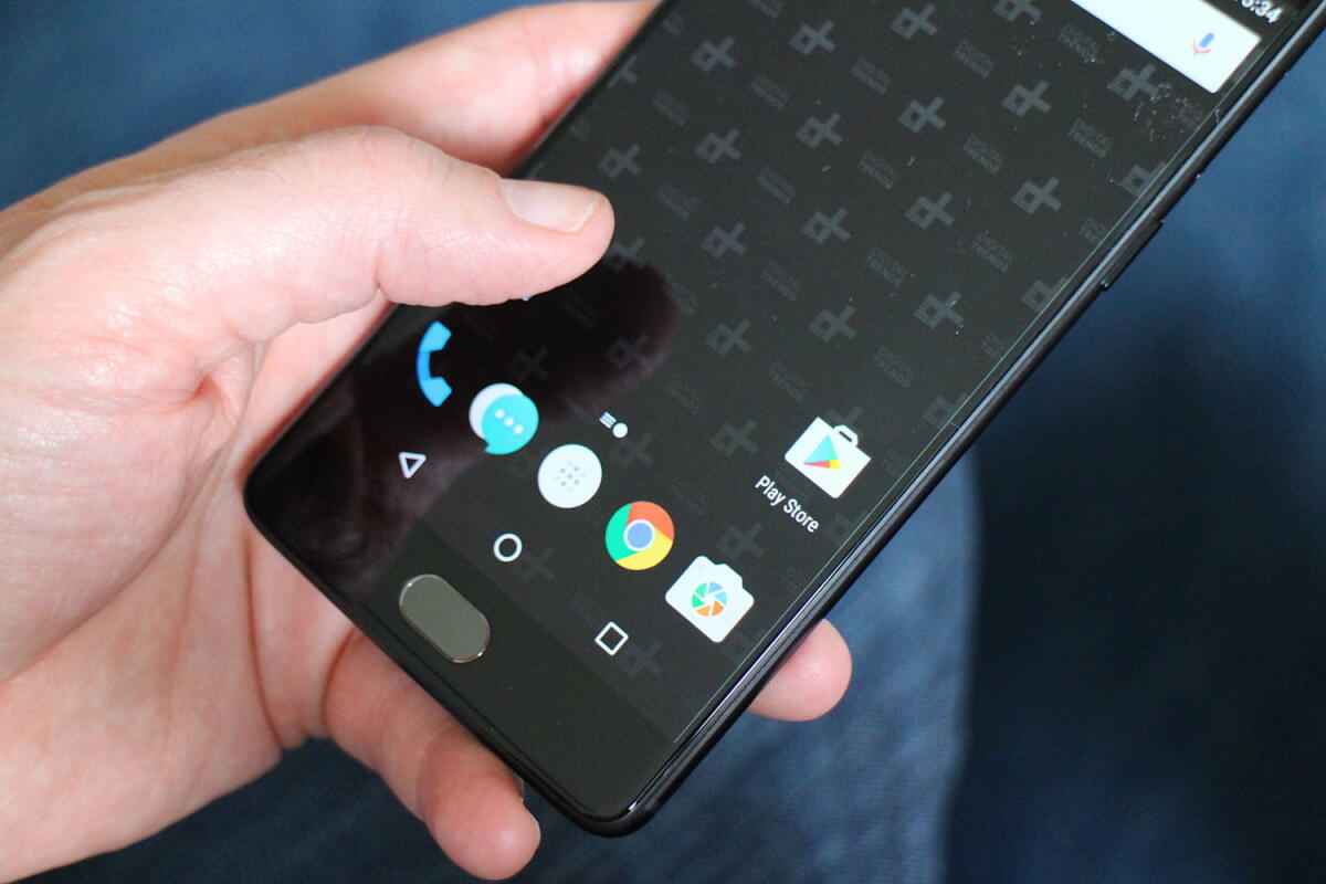 OnePlus e la backdoor per ottenere i privilegi di root - EngineerMode, nei modelli 3,3T e 5, è un'applicazione che permette di ottenere i permessi di root sullo smartphone. Credits: digitaltrends.com