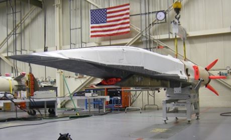 Boeing X-51 WaveRider. Sul ventre su può notare la presa dinamica dello Scramjet. Credits: www.cnet.com