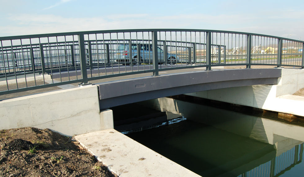 Ponti in composito - FRP Composite Bridges