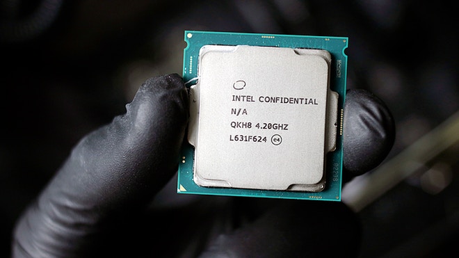 Foto di un chip realizzato da Intel. Source: HDblog.it