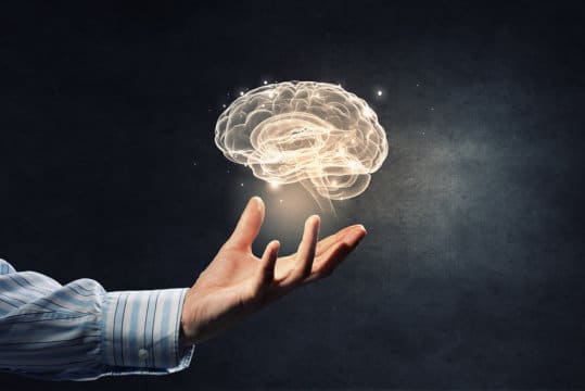 I pazienti sono riusciti a ricordare più parole di una lista precedentemente letta stimolando il cervello con una stimolazione elettrica di bassa ampiezza Ph: www.sciencedaily.com