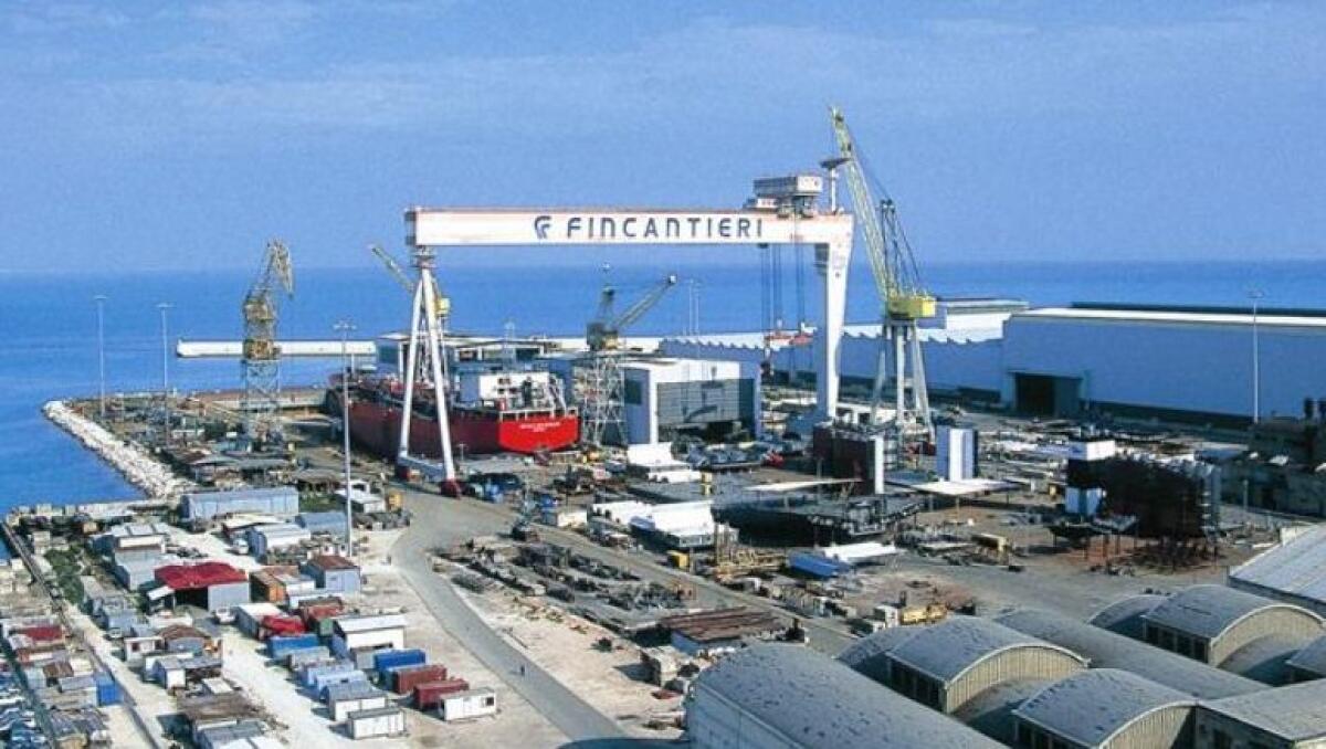 Firma di Fincantieri per l'acquisto del 50% di STX FRANCE - Fincatieri
