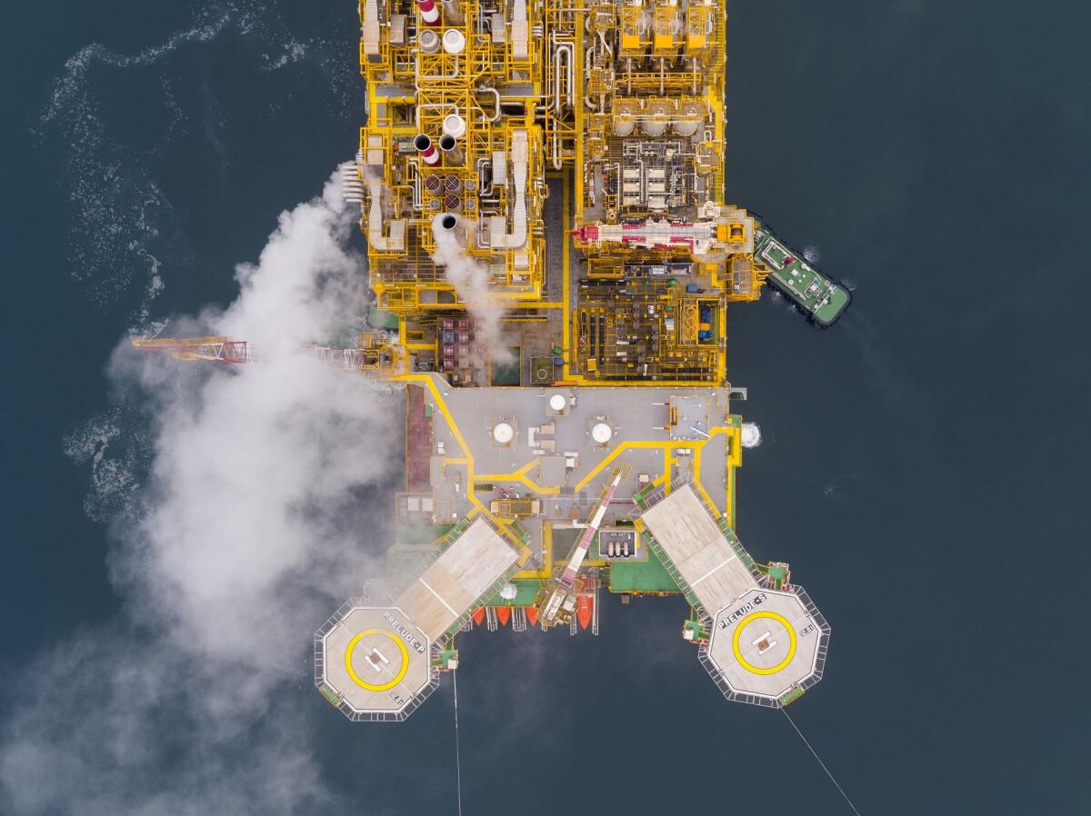 Un progetto italiano a bordo della più grande FLNG al mondo - Prelude - PH: Shell