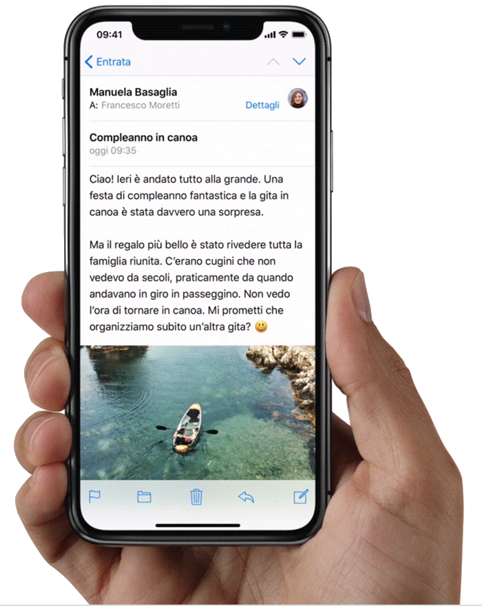 Schermo iPhoneX. Credits: Apple.