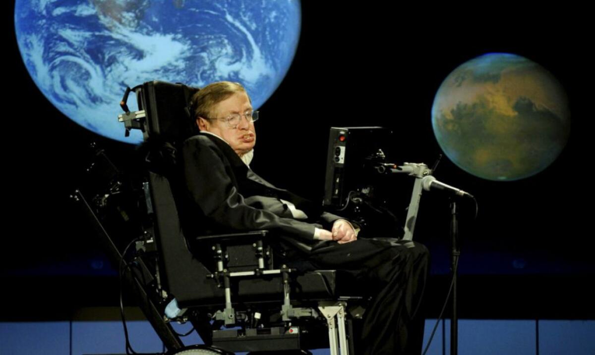 Storia di come hanno salvato la voce di Stephen Hawking - PH: panorama.it