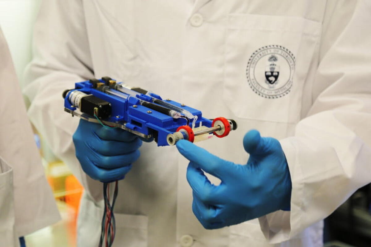 "Skin printer": una stampante 3D portatile per curare le ferite - "Skin printer": una stampante 3D portatile per curare le ferite
Credits: University of Toronto