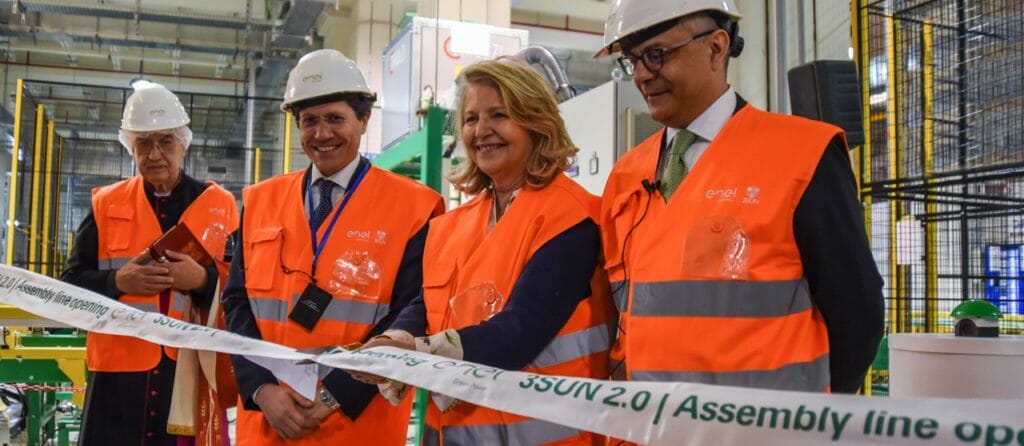 enel, green, power, innovazione, fotovoltaico, bifacciale, 3sun, riconversione, fabbrica, tecnologia, pannelli, celle, produzione, catania, sicilia