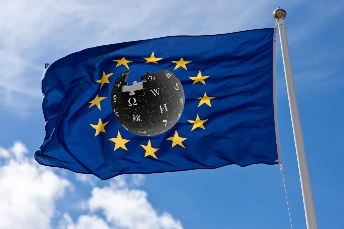 Wikipedia: offline contro direttiva UE sul copyright - Credits: Close-up Engineering