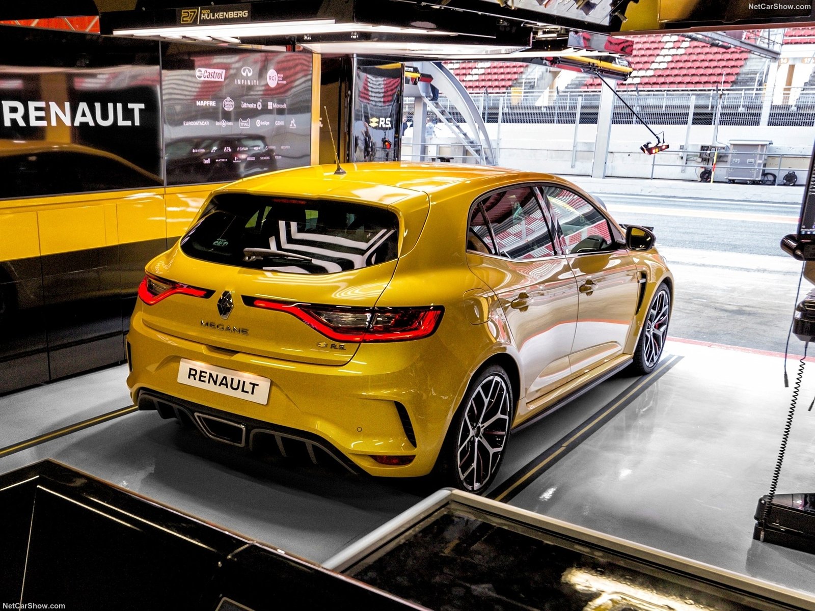 PH: netcarshow.com