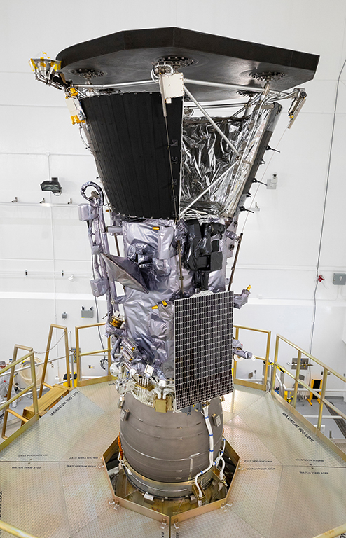 La sonda insieme al motore del terzo stadio. Credits: NASA.