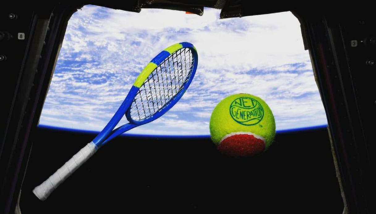 ISS: la storia della prima partita di tennis nello spazio