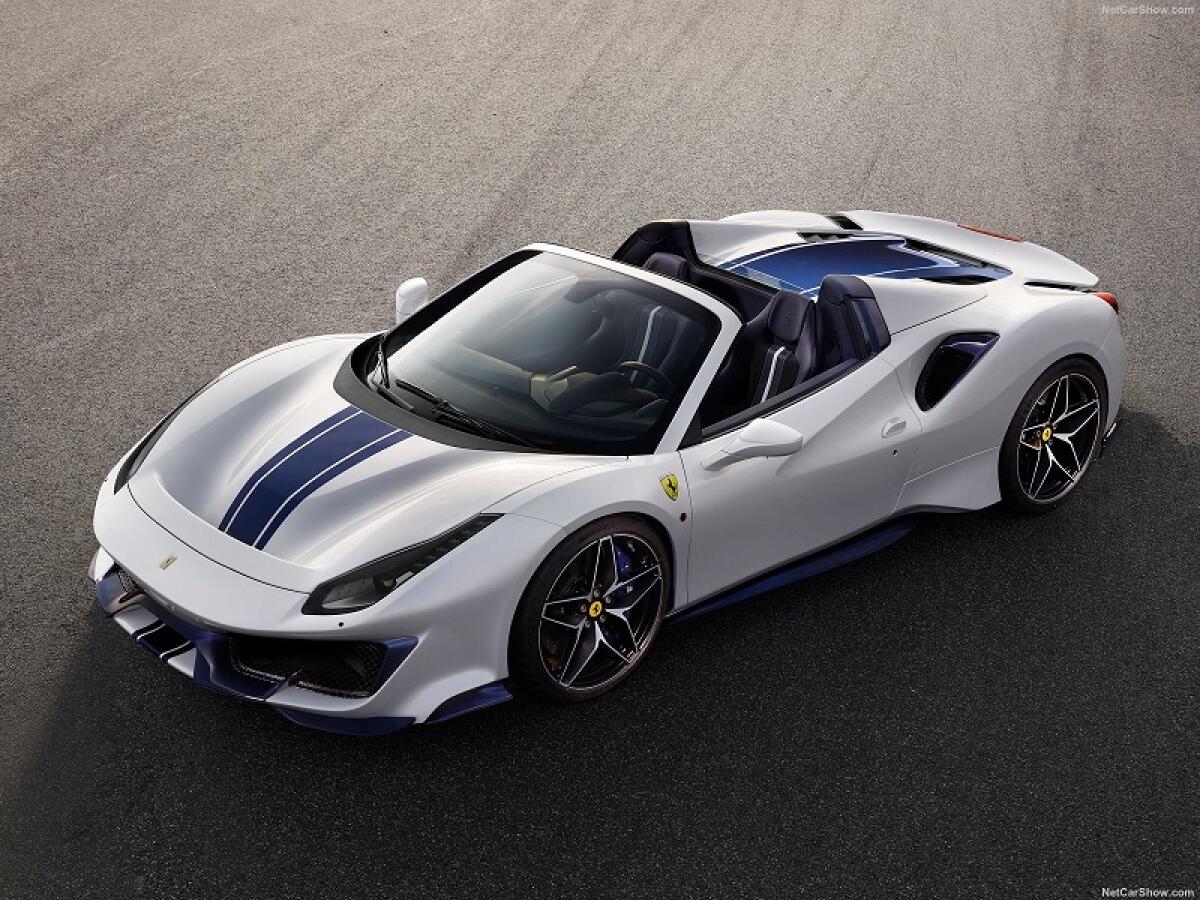 Ferrari 488 Pista Spider: la scoperta più potente del marchio - pH: netcarshow.com
