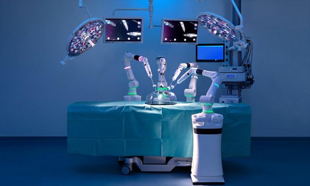 Arriva Versius: il robot chirurgico più piccolo del mondo - 