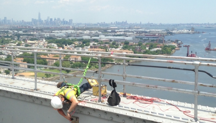 Installazione sensori su ponte Bayonne  https://www.iisengineering.com/