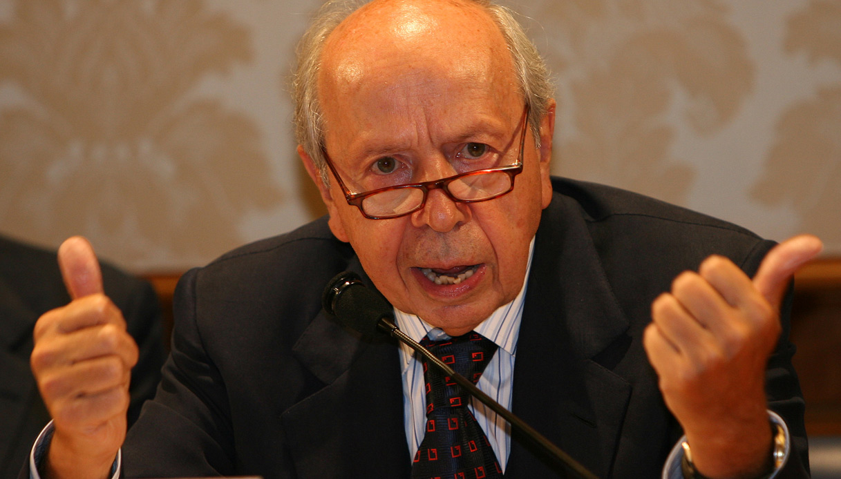 Lamberto Dini, Presidente del Consiglio dei Ministri dal 17 gennaio 1995 al 18 maggio 1996