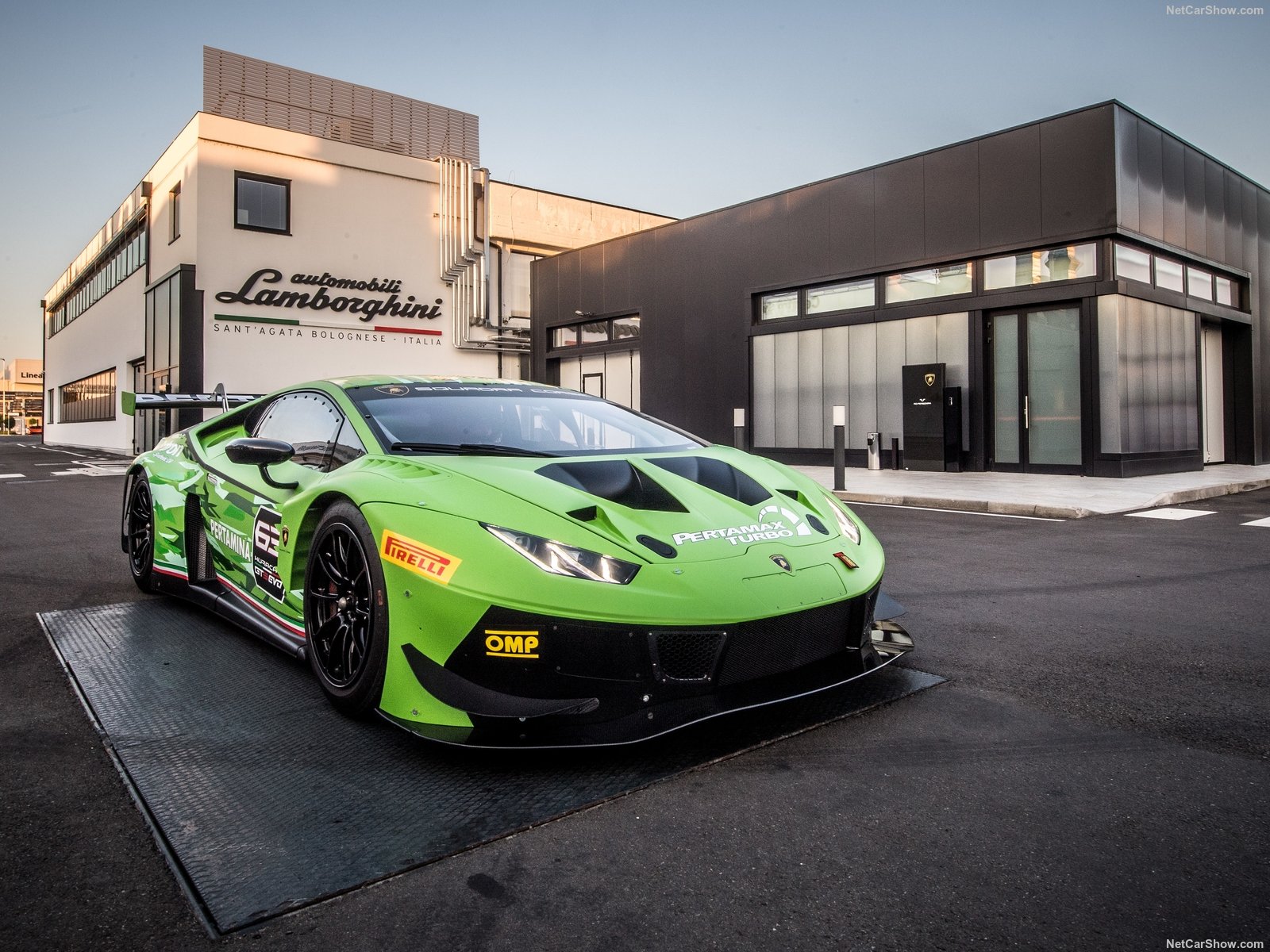 PH: netcarshow.com